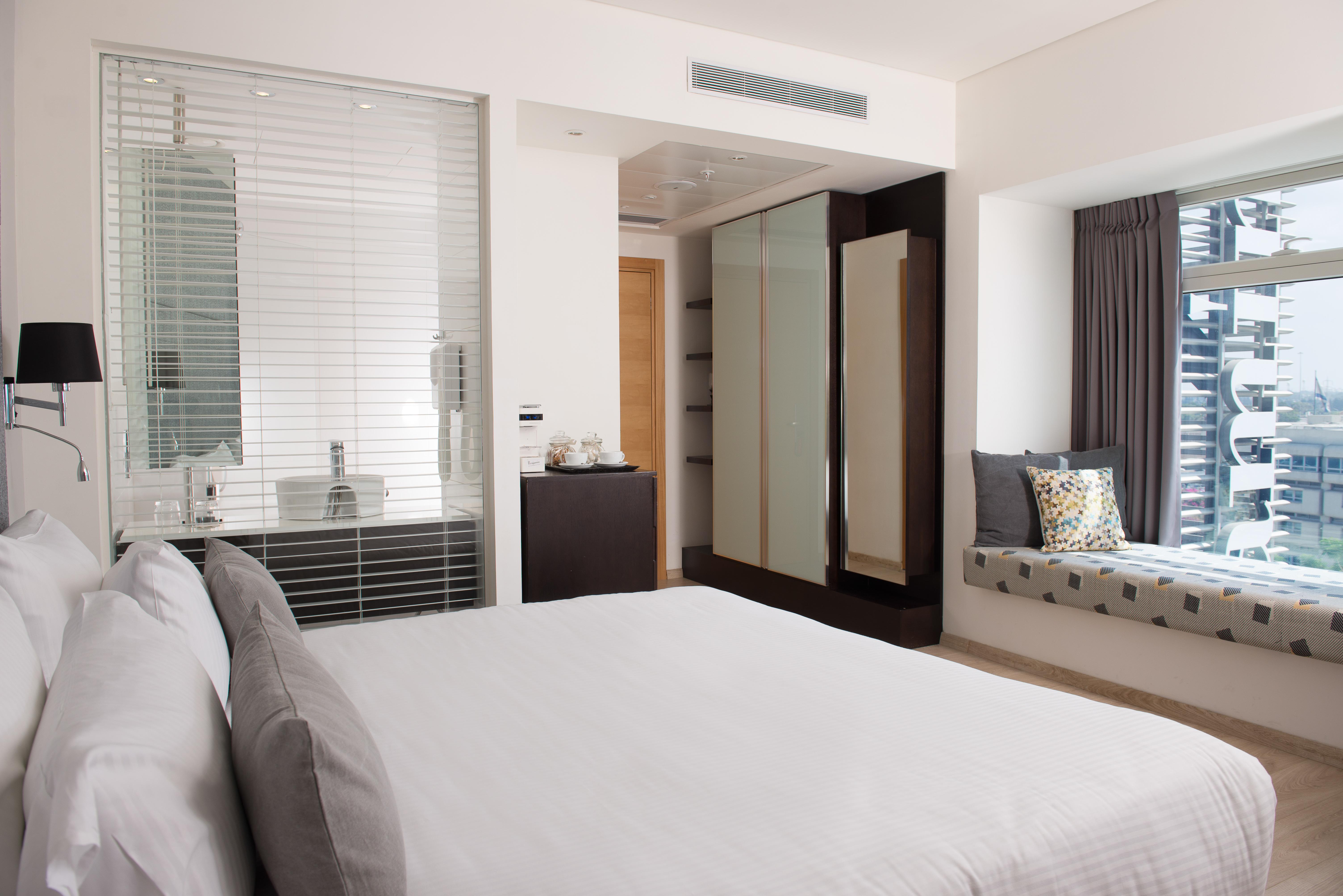 Benjamin Business Hotel Herzelia Extérieur photo